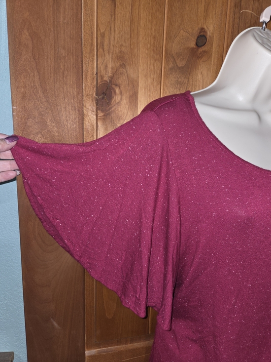 Apt. 9 Berry Speckled Scoop Neck Flutter Sleeve Top - Picture 3 of 7